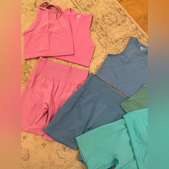 Workout Set Bundle - Picture 3 of 4